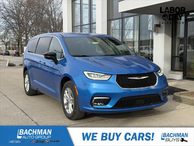 2026 Chrysler Pacifica PACIFICA SELECT AWD