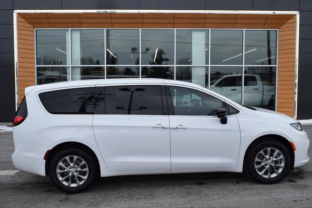 2026 Chrysler Pacifica PACIFICA SELECT AWD 2026 Chrysler Pacifica PACIFICA SELECT AWD