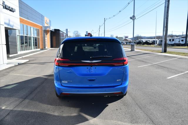 2026 Chrysler Pacifica PACIFICA SELECT AWD