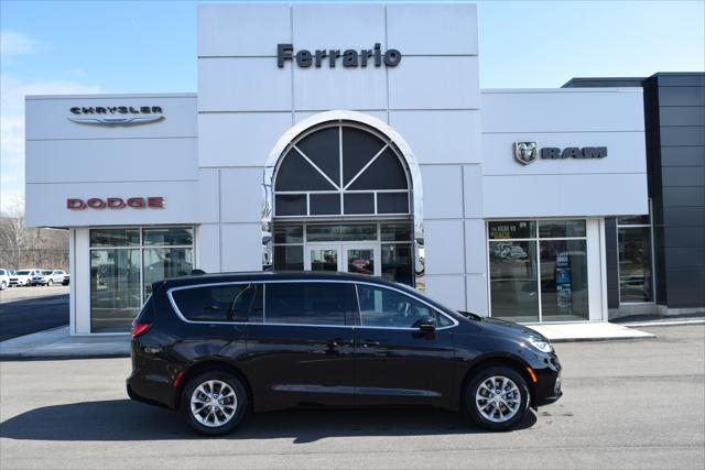 2026 Chrysler Pacifica PACIFICA SELECT AWD