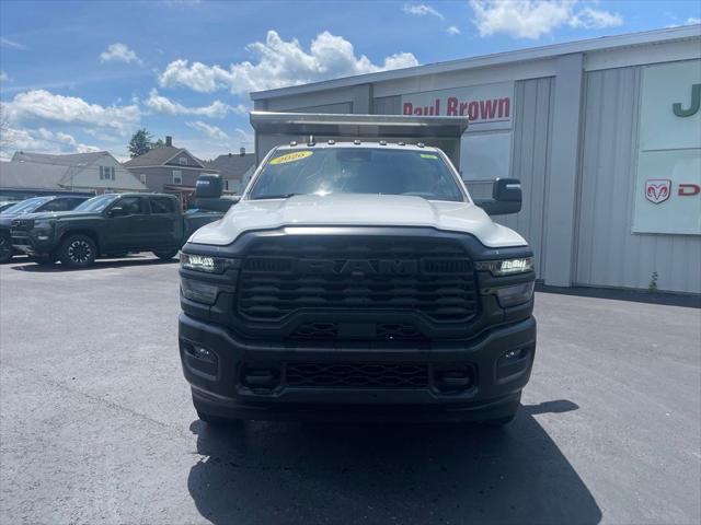 2026 RAM 3500 Chassis RAM 3500 TRADESMAN CHASSIS REGULAR CAB 4X4 60 CA