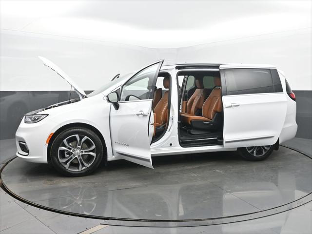 2026 Chrysler Pacifica Pinnacle