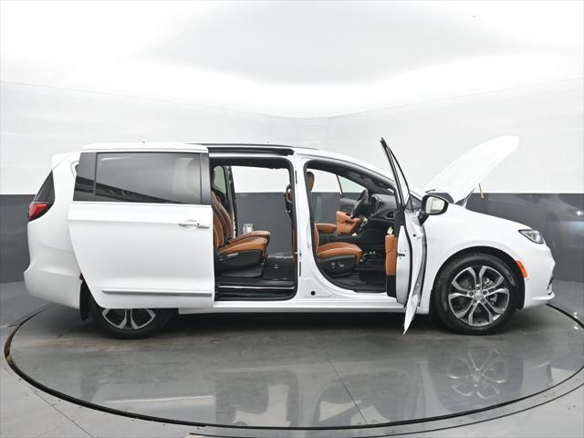 2026 Chrysler Pacifica Pinnacle