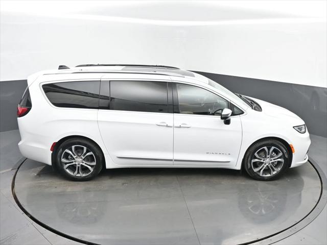 2026 Chrysler Pacifica Pinnacle