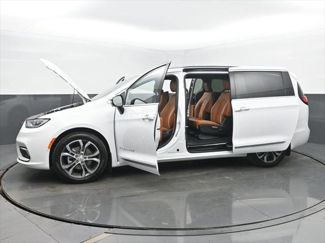 2026 Chrysler Pacifica Pinnacle