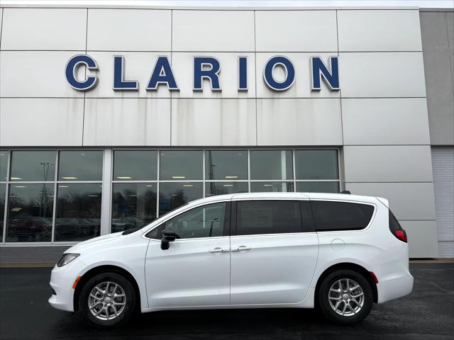 2026 Chrysler Voyager VOYAGER LX