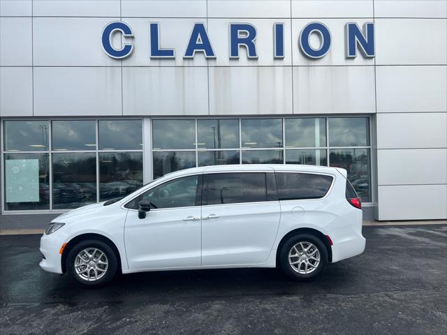 2026 Chrysler Voyager VOYAGER LX