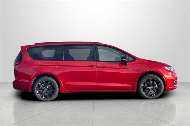 2026 Chrysler Pacifica PACIFICA LIMITED AWD