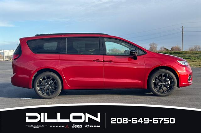 2026 Chrysler Pacifica PACIFICA LIMITED AWD