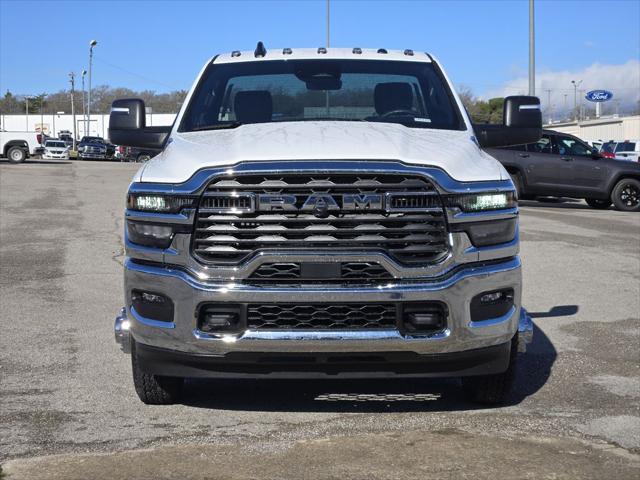 2026 RAM 3500 Chassis RAM 3500 TRADESMAN CHASSIS REGULAR CAB 4X4 60 CA