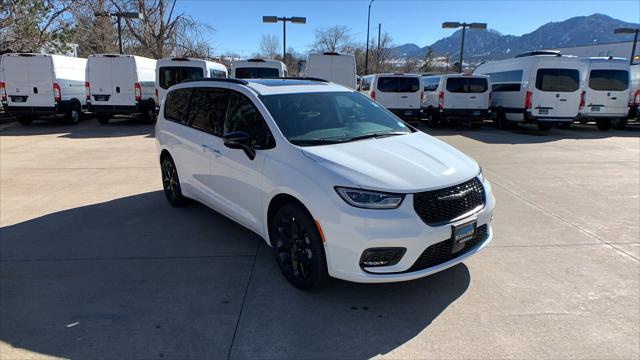 2026 Chrysler Pacifica Limited AWD