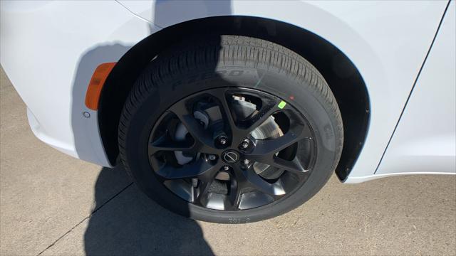 2026 Chrysler Pacifica Limited AWD