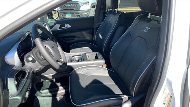 2026 Chrysler Pacifica Limited AWD