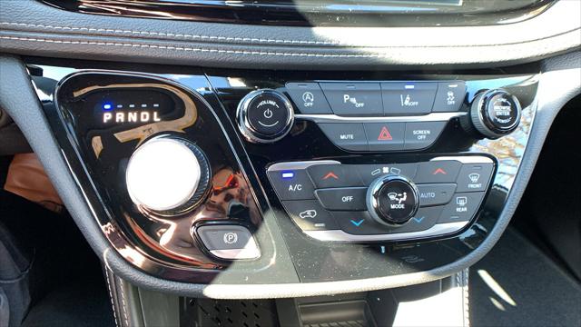 2026 Chrysler Pacifica Limited AWD