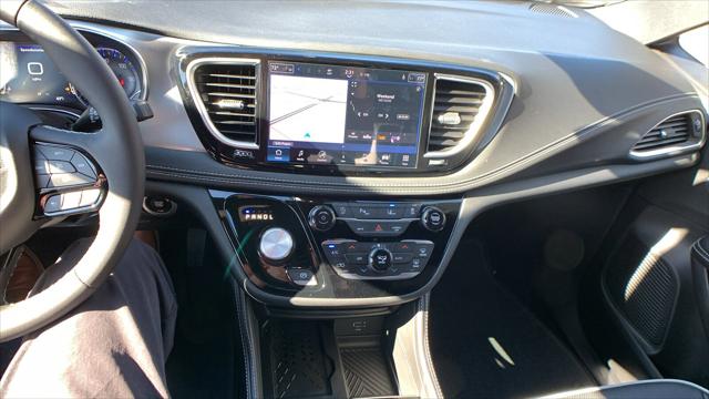 2026 Chrysler Pacifica Limited AWD