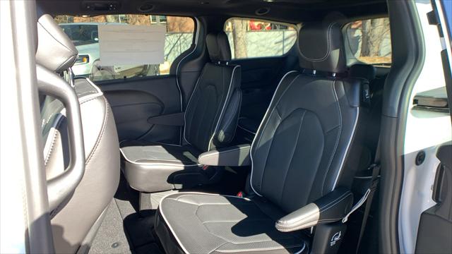 2026 Chrysler Pacifica Limited AWD