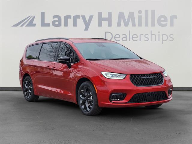 2026 Chrysler Pacifica PACIFICA SELECT