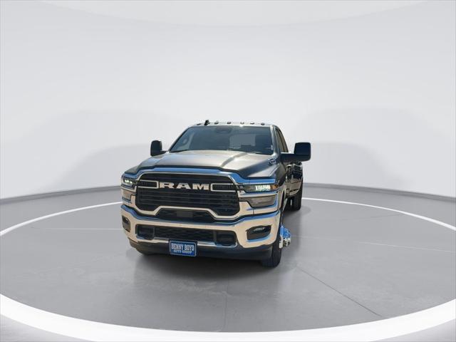 2026 RAM Ram 3500 RAM 3500 TRADESMAN CREW CAB 4X4 8 BOX