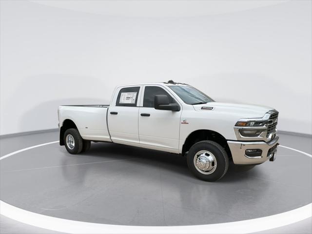 2026 RAM Ram 3500 RAM 3500 TRADESMAN CREW CAB 4X4 8 BOX