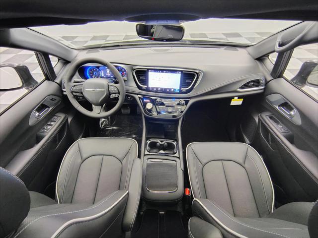 2026 Chrysler Pacifica PACIFICA LIMITED AWD