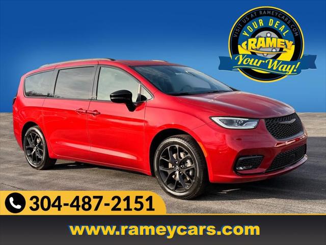 2026 Chrysler Pacifica PACIFICA SELECT AWD