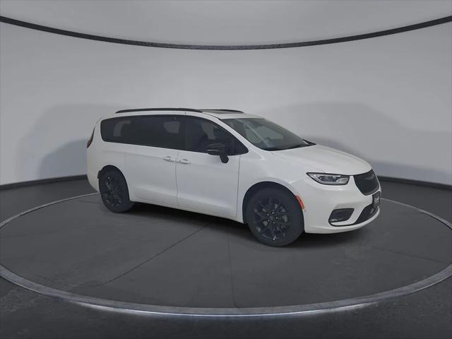 2026 Chrysler Pacifica Limited AWD