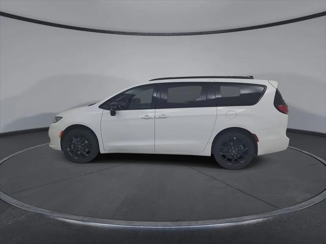 2026 Chrysler Pacifica Limited AWD