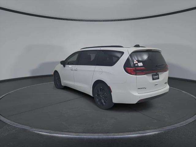 2026 Chrysler Pacifica Limited AWD