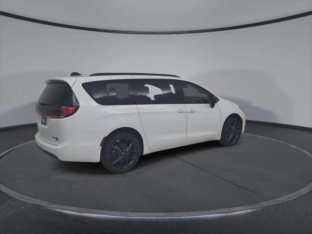 2026 Chrysler Pacifica Limited AWD