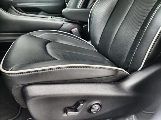 2026 Chrysler Pacifica Limited AWD