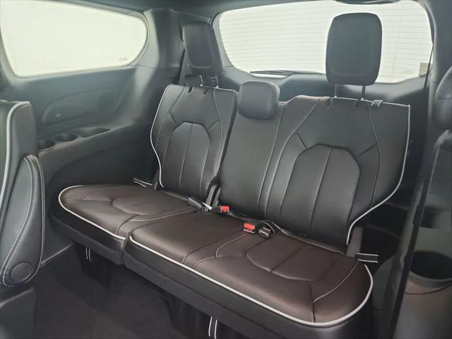 2026 Chrysler Pacifica Limited AWD