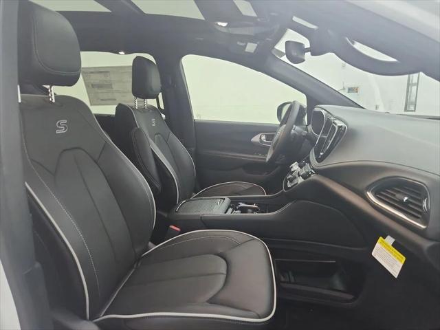 2026 Chrysler Pacifica Limited AWD