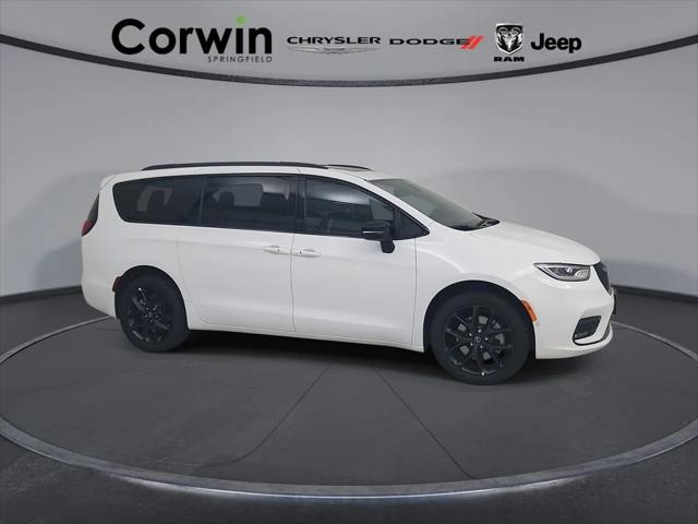 2026 Chrysler Pacifica Limited AWD for sale in Springfield, MO