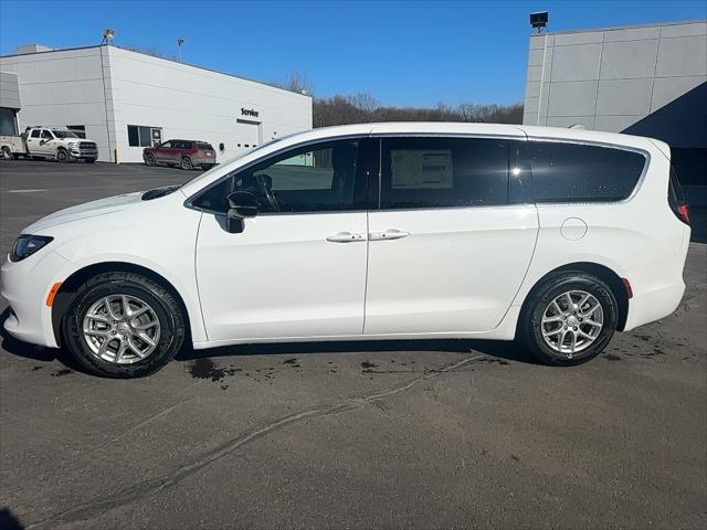 2026 Chrysler Voyager VOYAGER LX
