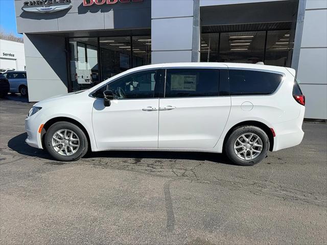 2026 Chrysler Voyager VOYAGER LX