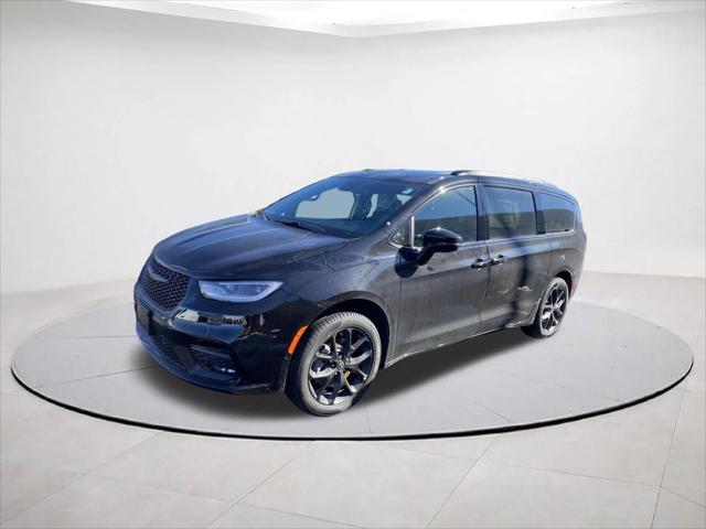 2026 Chrysler Pacifica PACIFICA LIMITED AWD