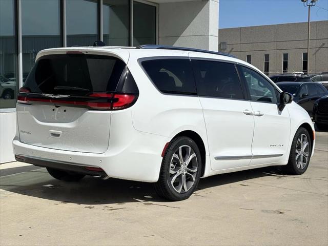 2026 Chrysler Pacifica PACIFICA PINNACLE