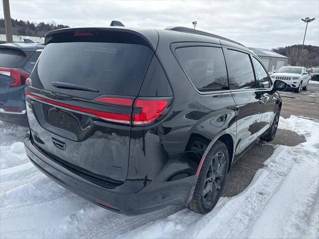 2026 Chrysler Pacifica PACIFICA SELECT AWD