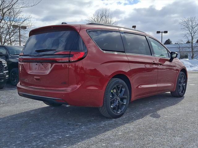 2026 Chrysler Pacifica PACIFICA SELECT AWD