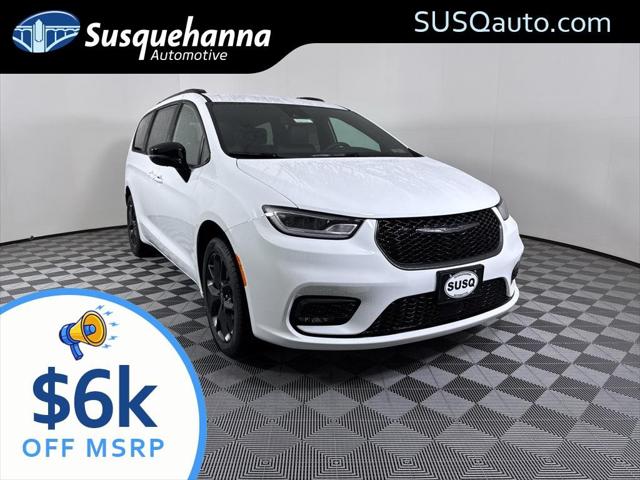 2026 Chrysler Pacifica PACIFICA SELECT AWD