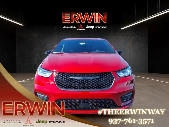 2026 Chrysler Pacifica PACIFICA SELECT AWD