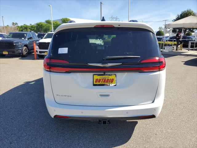 2026 Chrysler Pacifica Pinnacle