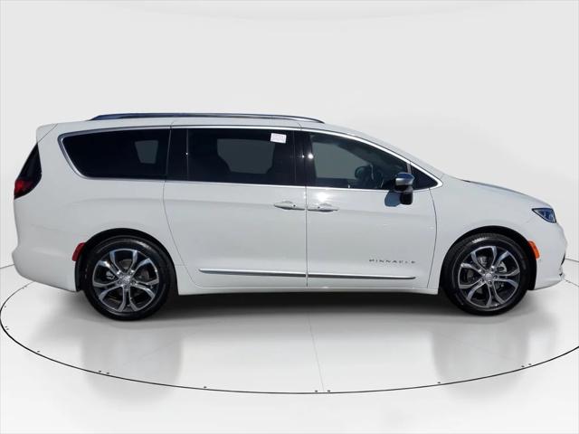 2026 Chrysler Pacifica Pinnacle