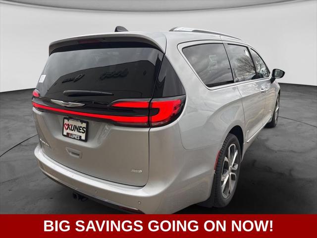 2026 Chrysler Pacifica Pinnacle AWD