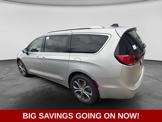 2026 Chrysler Pacifica Pinnacle AWD