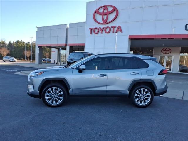 2022 Toyota RAV4 XLE Premium 2022 Toyota RAV4 XLE Premium