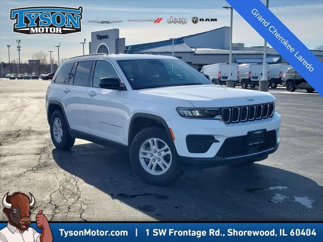 2024 Jeep Grand Cherokee Laredo 4x4 for sale in Shorewood, IL