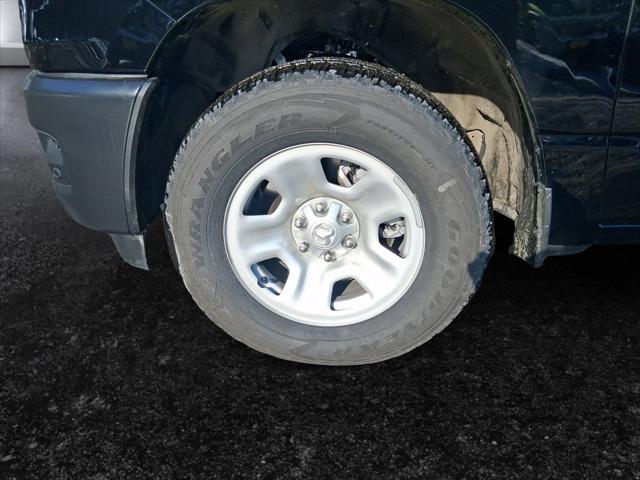 2026 Ram 1500 Tradesman Crew Cab 4x4 5'7" Box