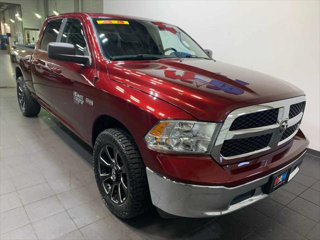 2019 RAM 1500 Classic SLT Crew Cab 4x4 64 Box