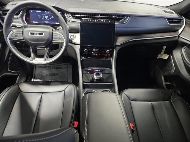 2025 Jeep Grand Cherokee GRAND CHEROKEE L LIMITED 4X2